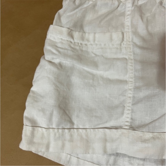 Athleta white 4inch linen Shorts - Picture 5 of 9